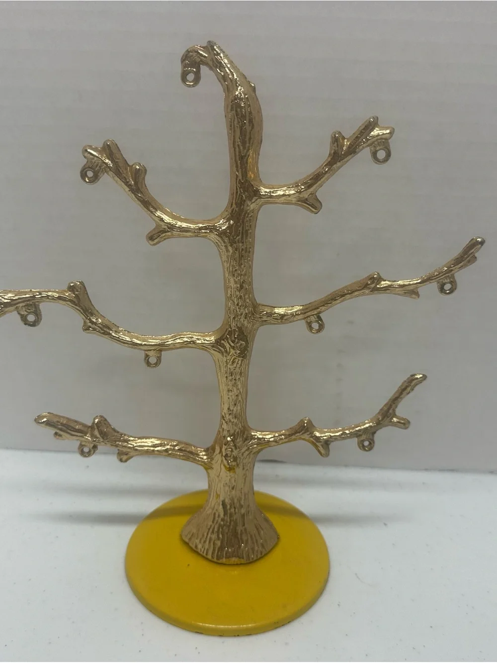 N/A charming gold